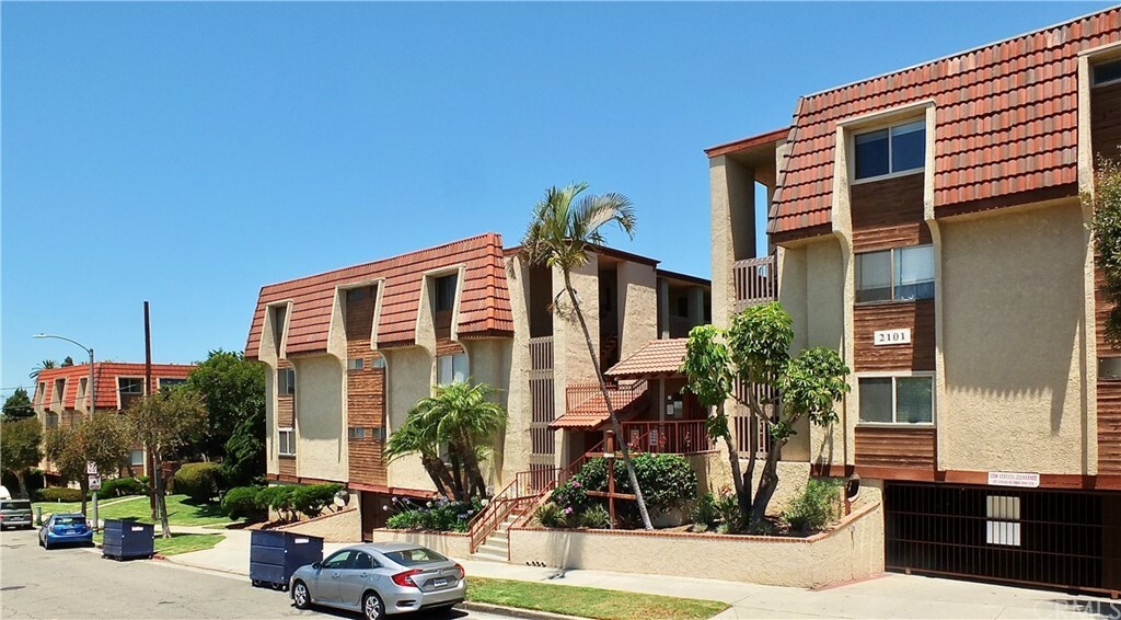 Property Photo: 2101 E 21st Street 312 CA 90755