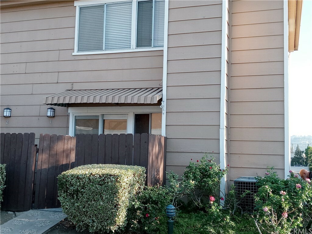 Property Photo:  620 W Lambert Road 1  CA 90631 