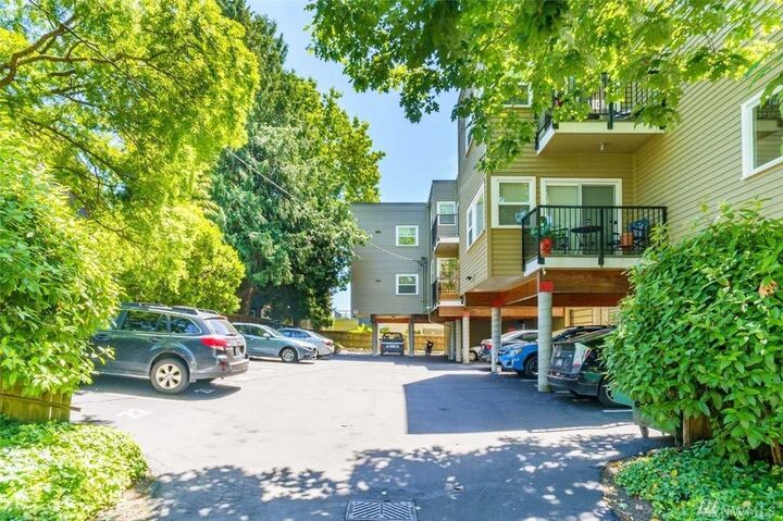 4530 Meridian Ave N N-04  Seattle WA 98103 photo