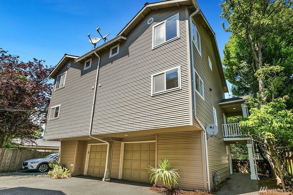 Property Photo:  710 N 94th St B  WA 98103 