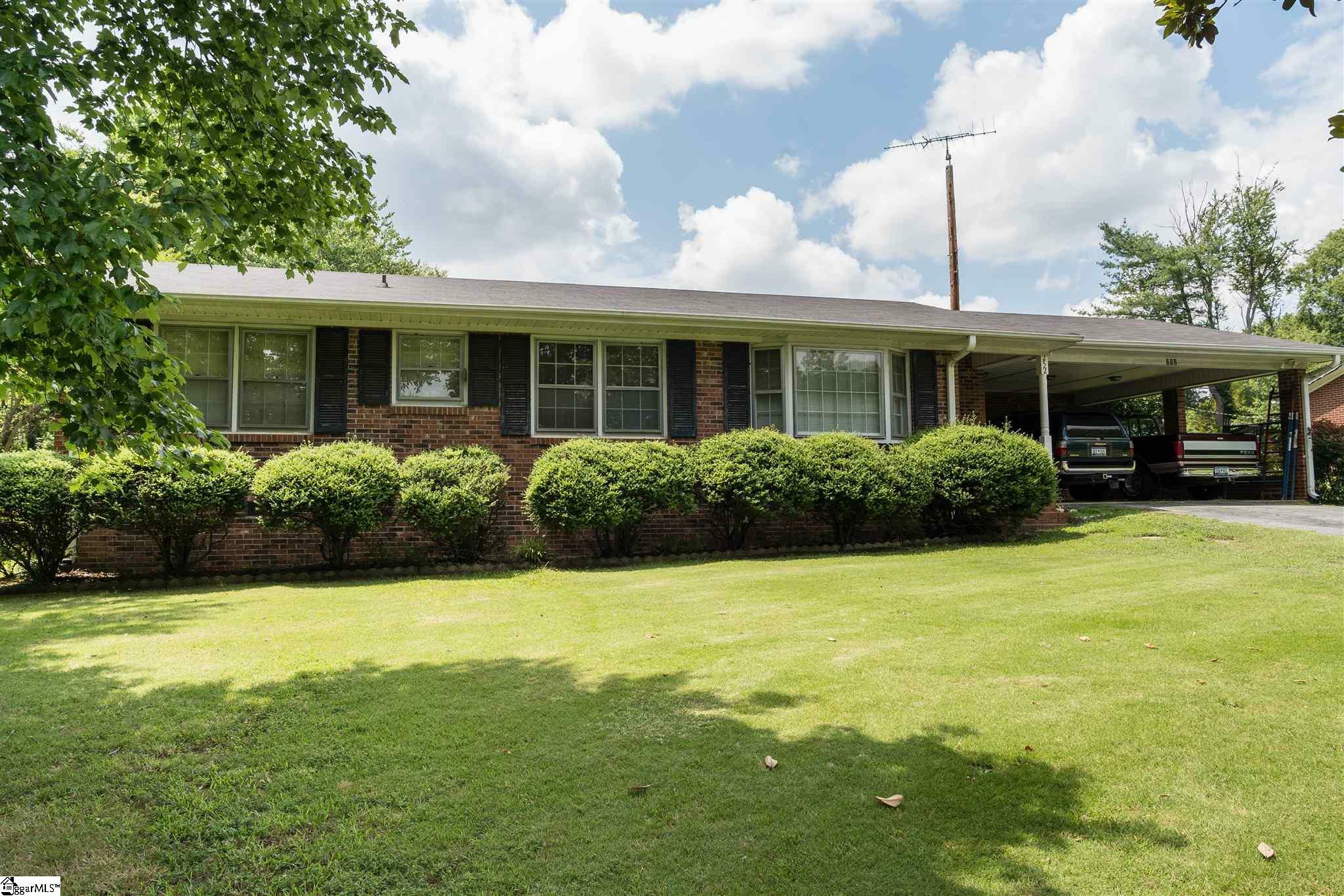 Property Photo:  252 Foxhall Road  SC 29306 