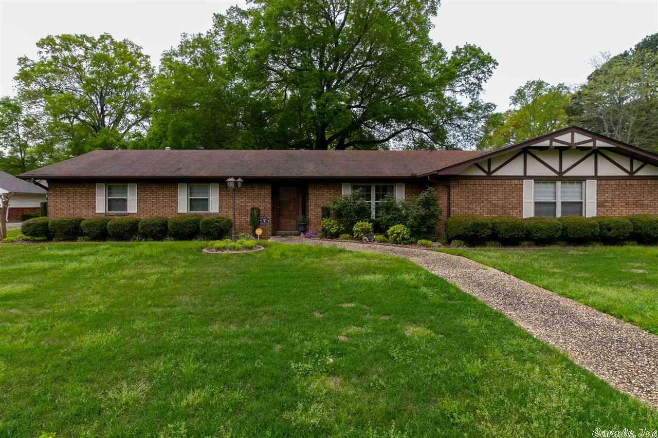 Property Photo: 7 W Post Oak Drive AR 72034
