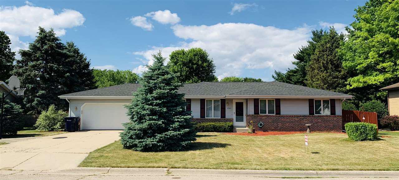 2325 Browning Dr  Janesville WI 53546 photo