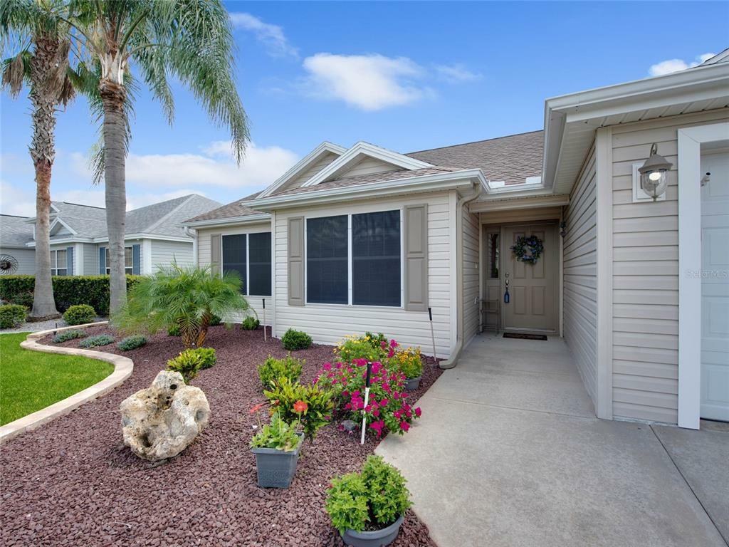 Property Photo:  415 Ellenton Run  FL 32162 