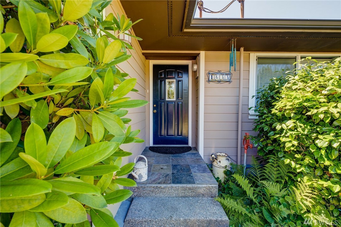 Property Photo: 1633 Edmonds Ave NE WA 98056