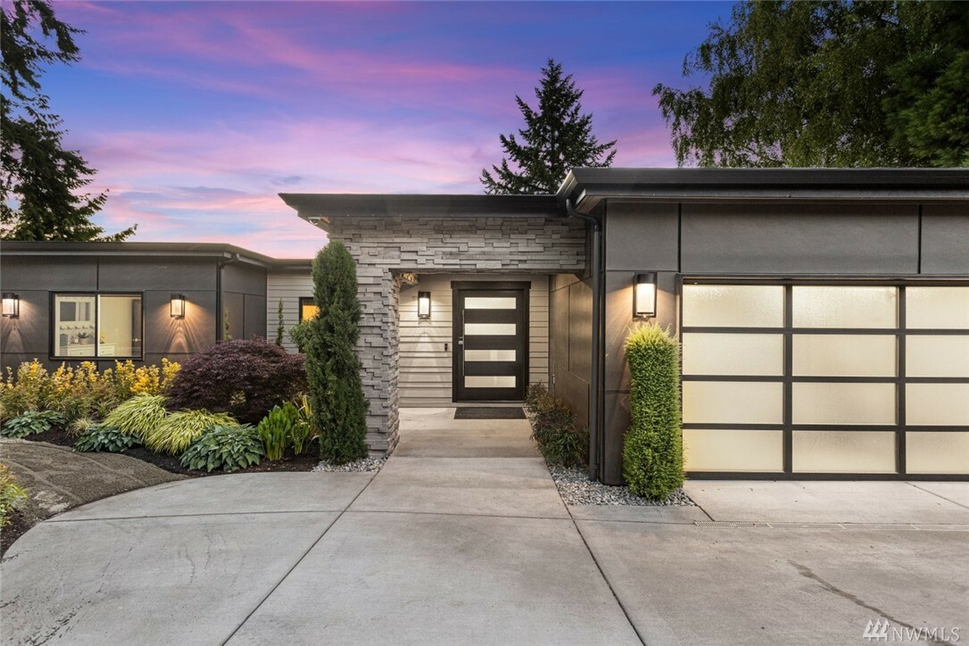 Property Photo: 1804 SW 156th St WA 98166