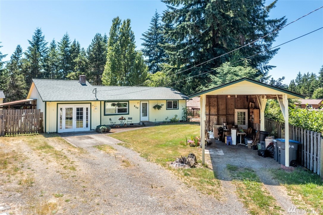 Property Photo:  50 E Rainbow Place  WA 98584 