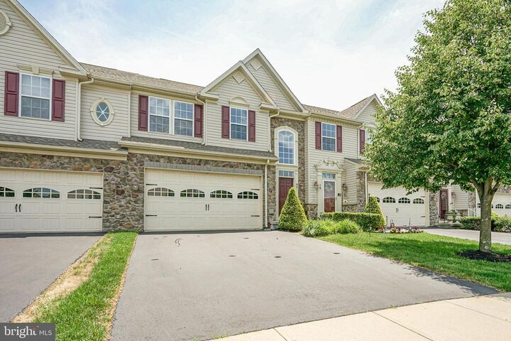 80 Abrams Drive  Florence NJ 08518 photo