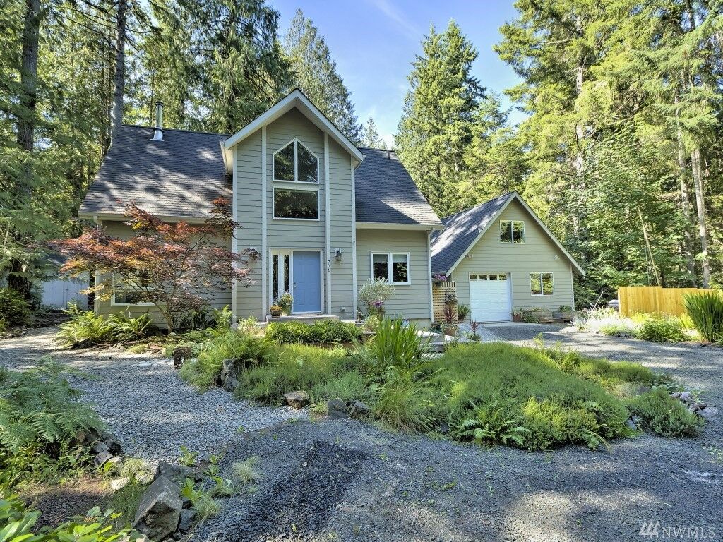 Property Photo:  701 E McMickin Rd  WA 98584 