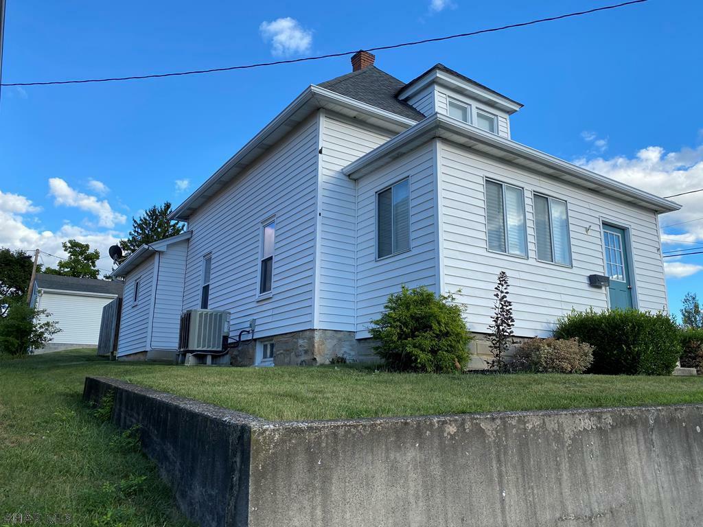 Property Photo:  929 Franklin Street  PA 16673 