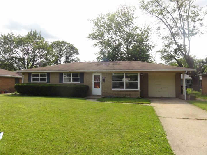 2811 N Victoria  Peoria IL 61614 photo