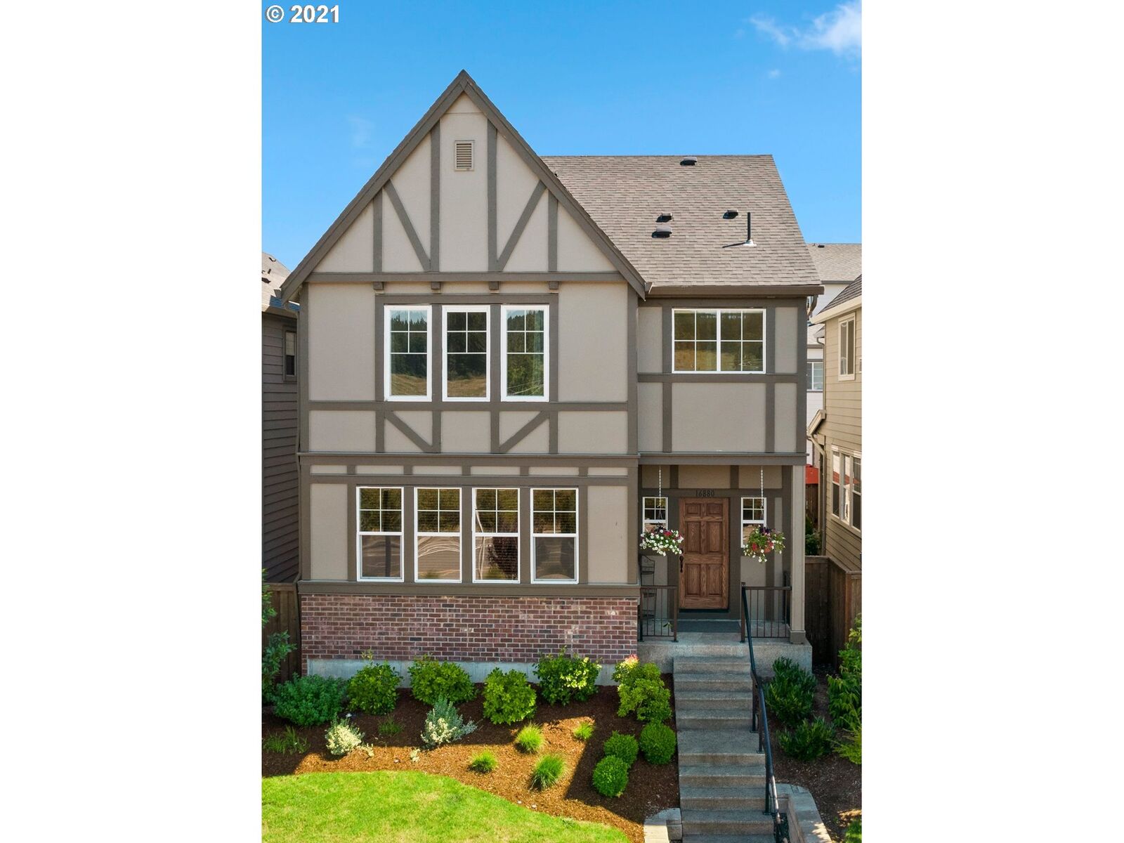 Property Photo: 16880 SW Lemongrass Ln OR 97007