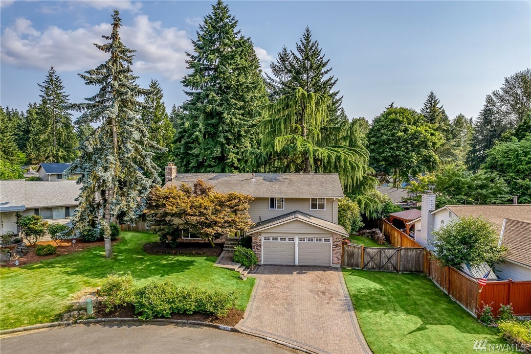 Property Photo:  11813 NE 157th St  WA 98011 