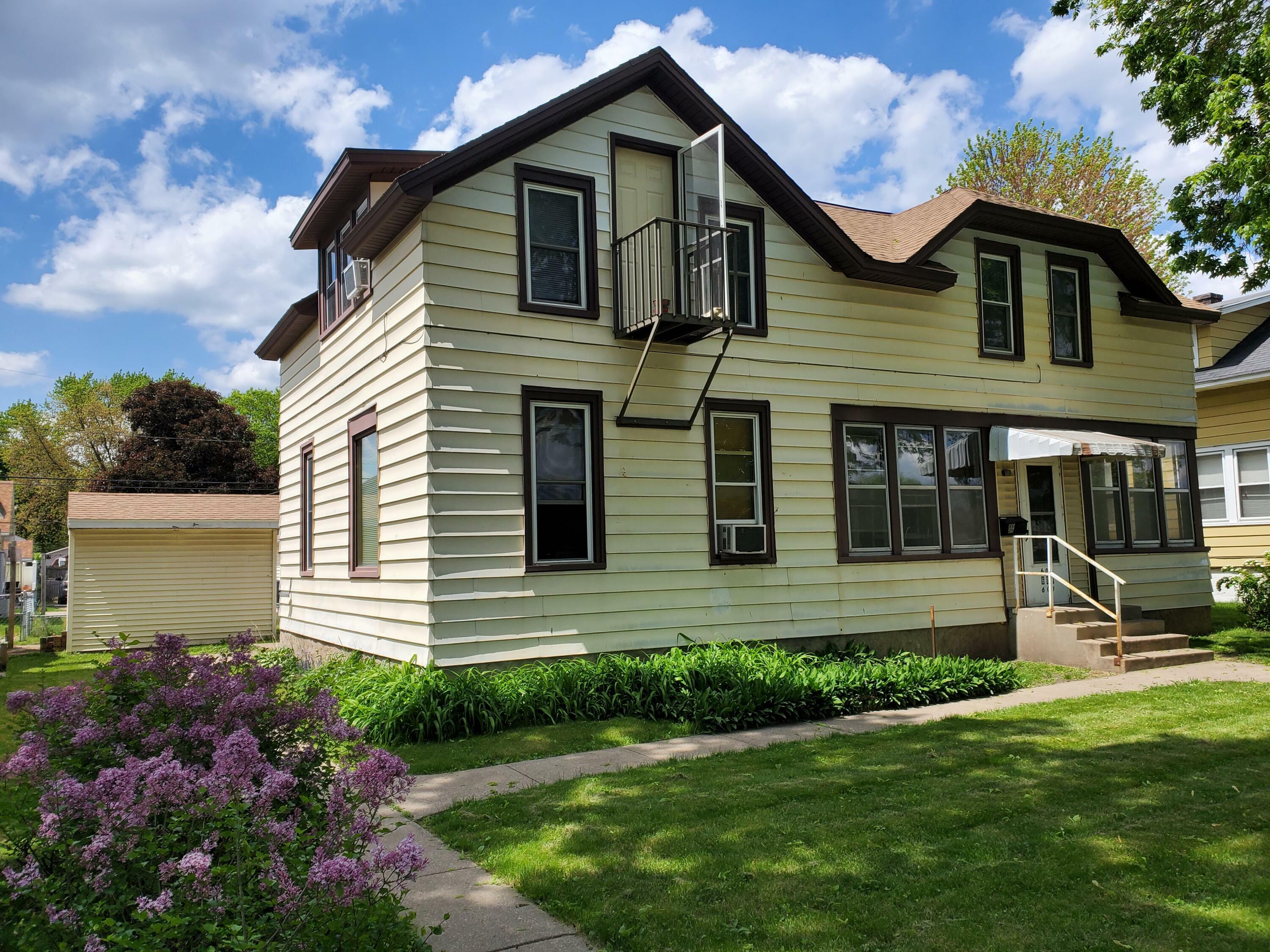 Property Photo:  607 Charles St  WI 54603 