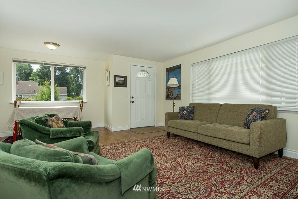 Property Photo:  1408 SW Cloverdale Street  WA 98106 