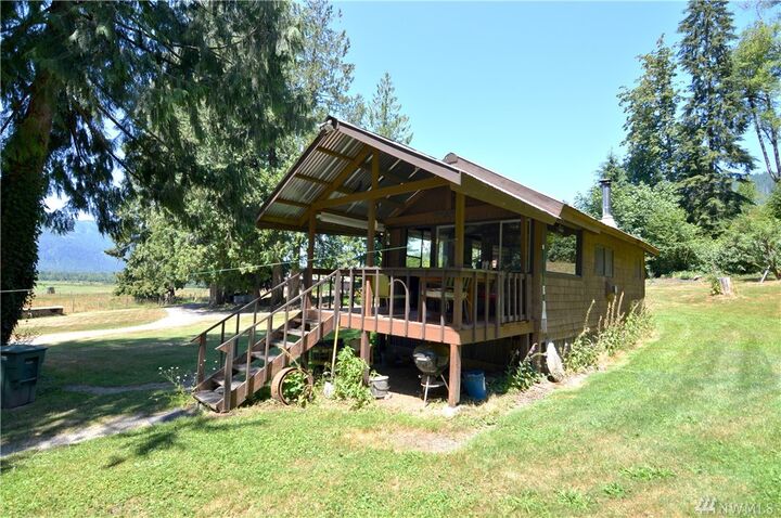 Property Photo:  2996 Clipper Rd  WA 98244 