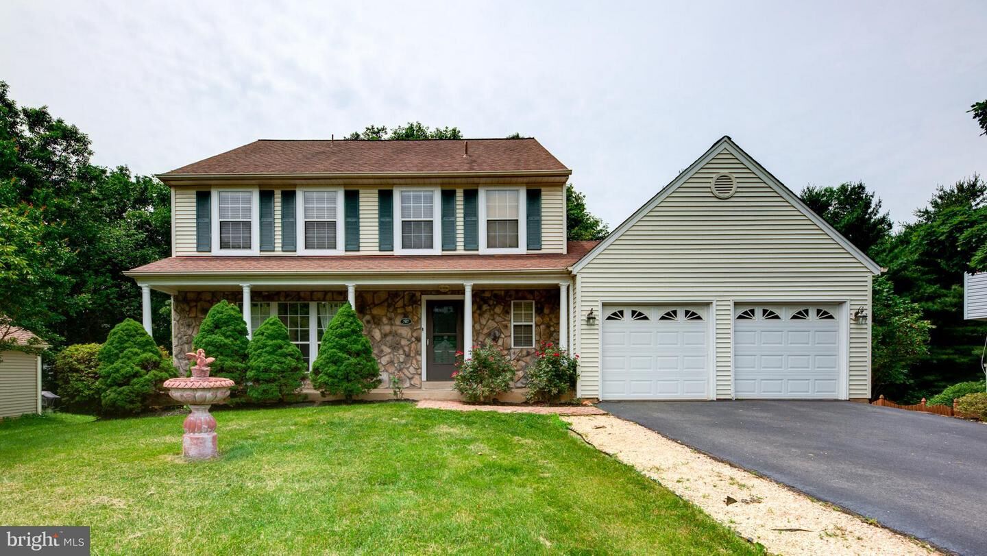 Property Photo:  707 Riverview Court  VA 20164 