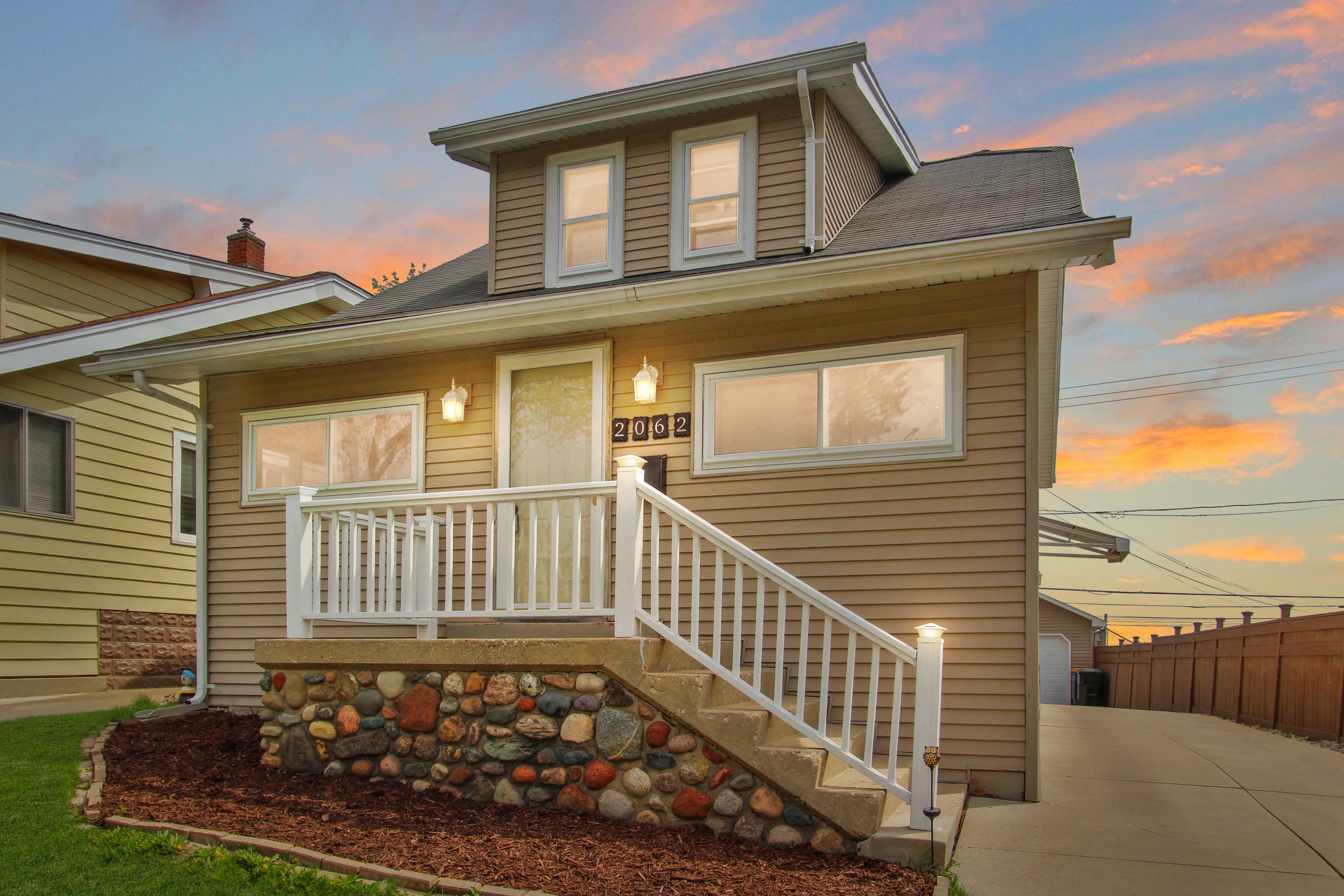 Property Photo: 2062 S 91st St WI 53227