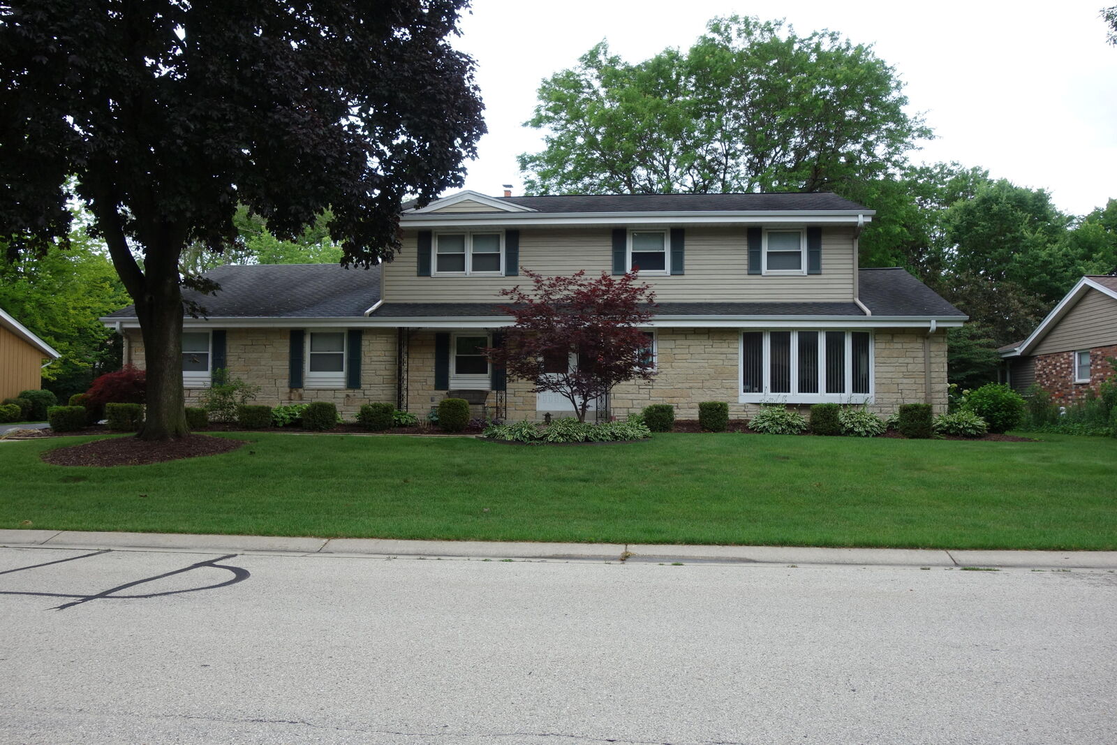 Property Photo: 2245 W Brantwood Ave WI 53209