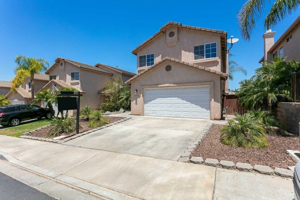 Property Photo:  13758 Gateway View Drive  CA 92021 