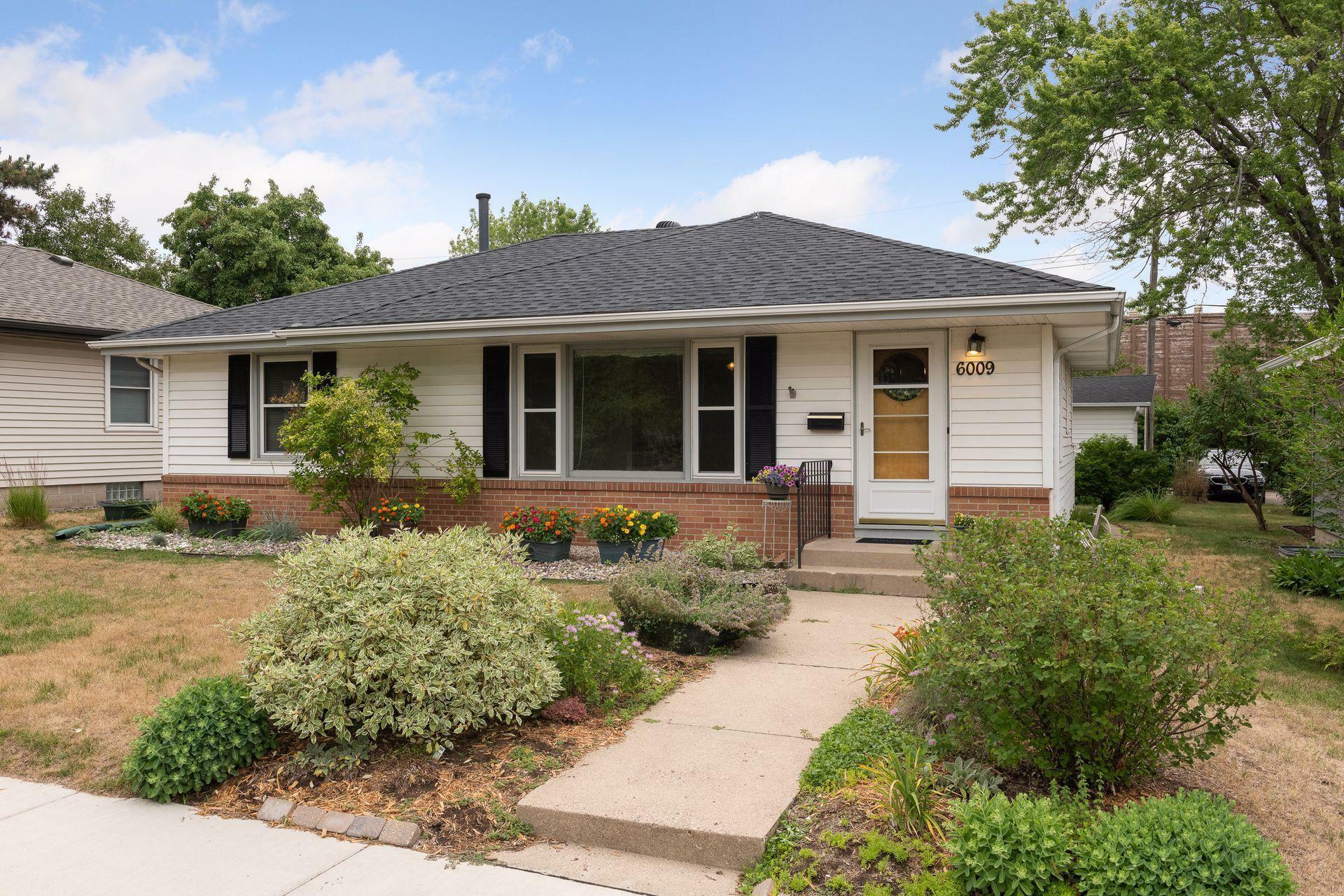 Property Photo:  6009 Dupont Avenue S  MN 55419 