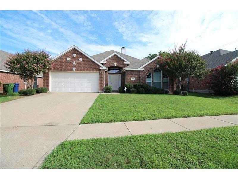 Property Photo: 4029 Mulberry Drive TX 75043