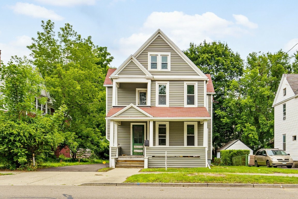 Property Photo:  86 Leroy Street  NY 13905 