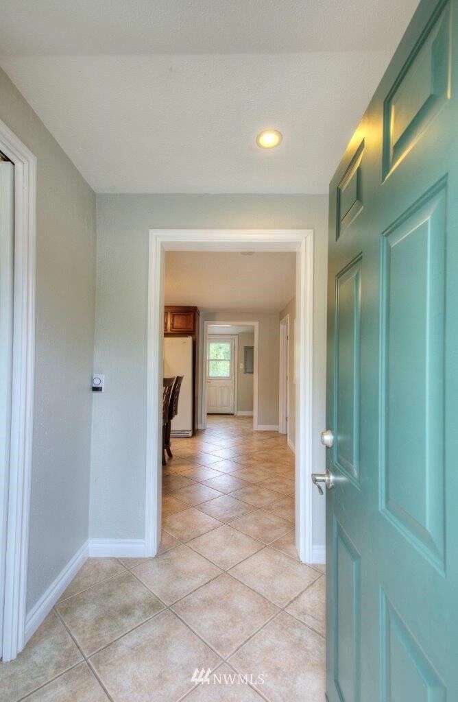 Property Photo: 7830 Railroad Avenue SE WA 98065