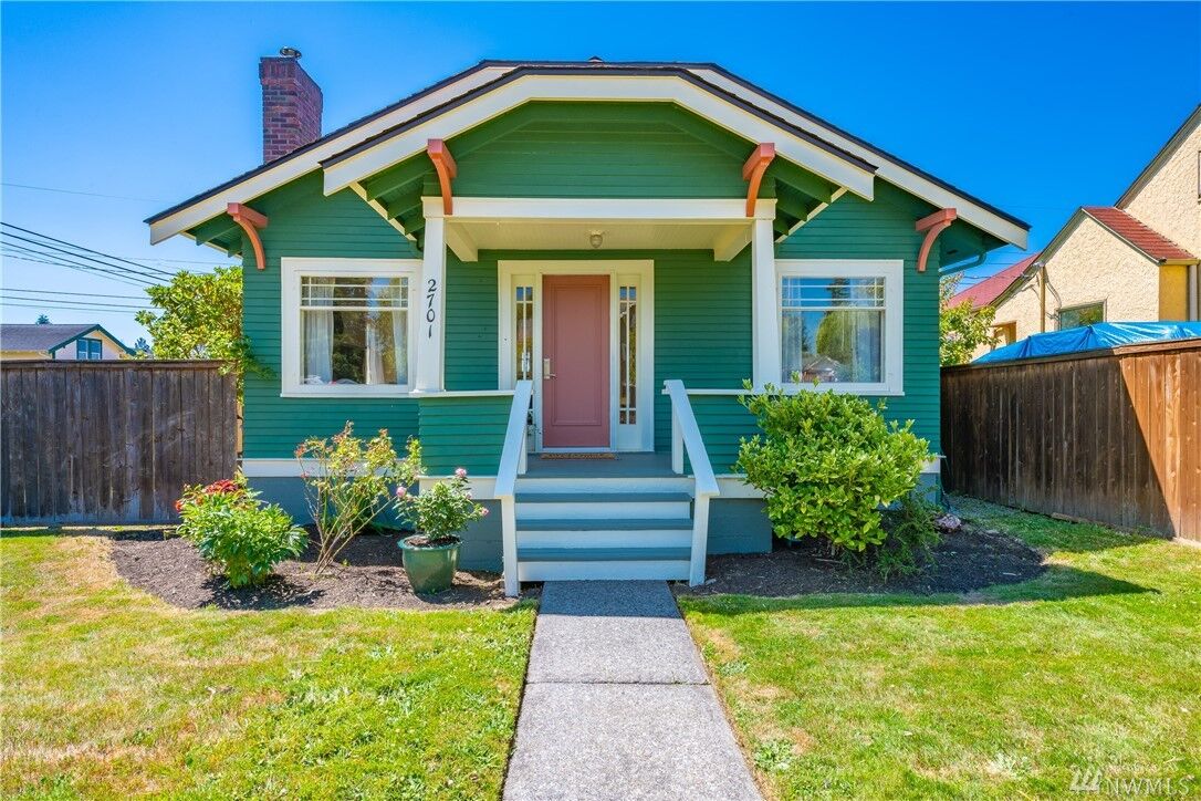 Property Photo: 2701 Grove St WA 98225
