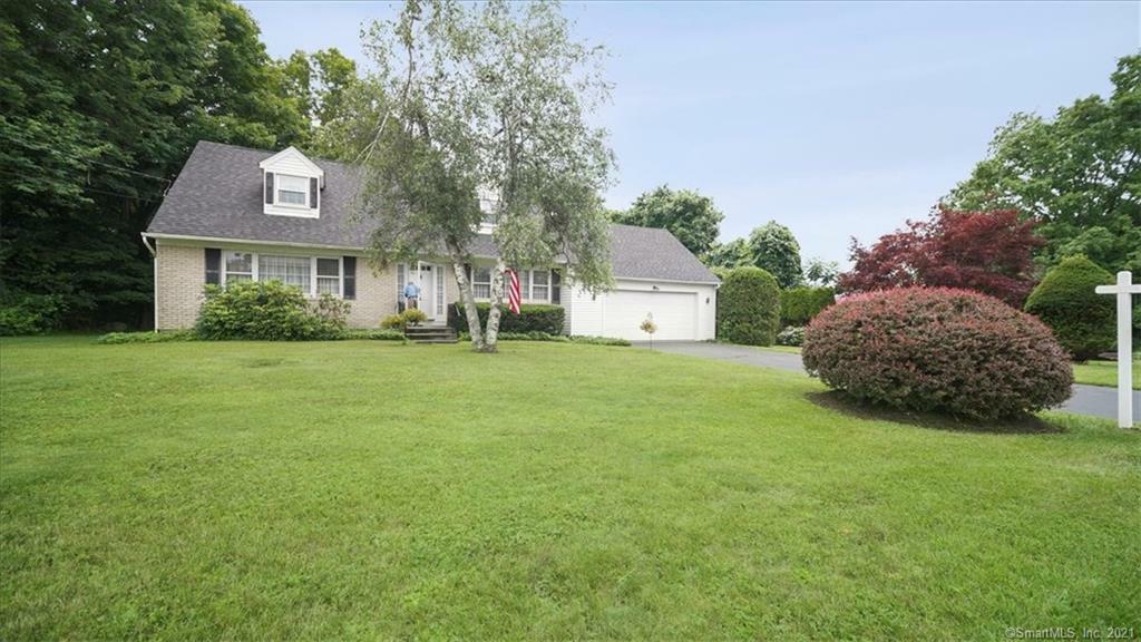 Property Photo: 6 Topfield Road CT 06811