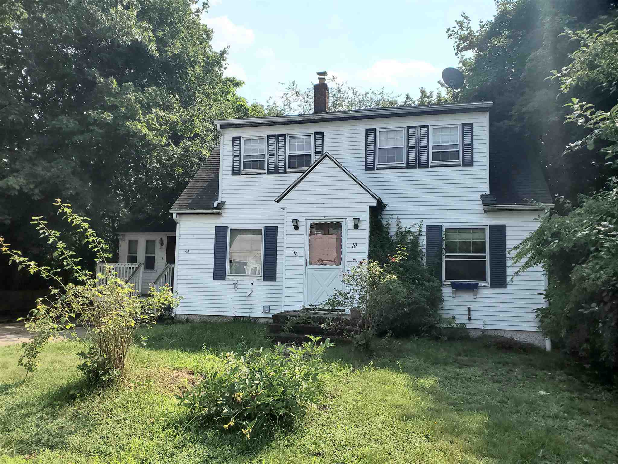 Property Photo:  10 Benning Street  NH 03079 