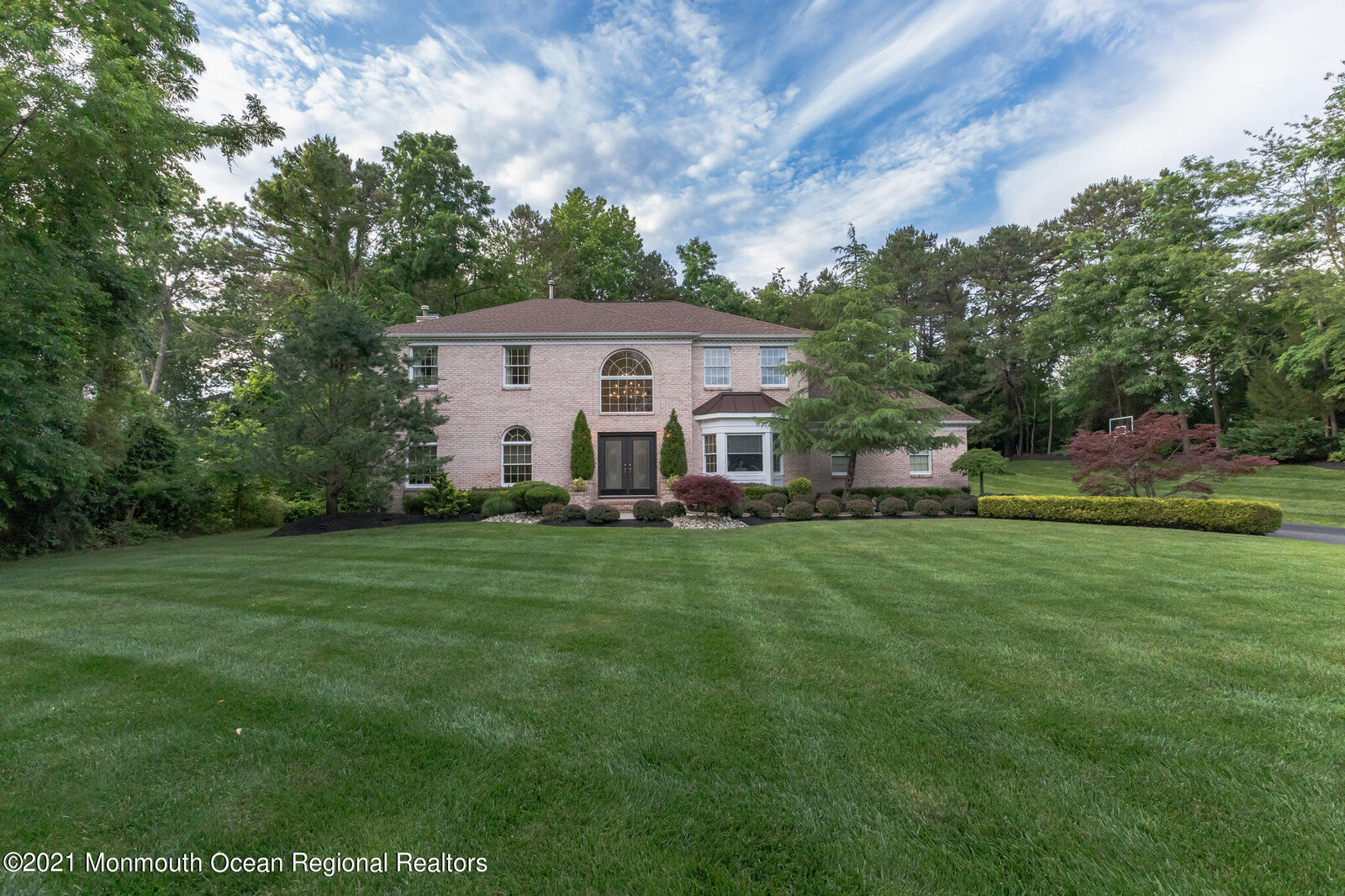 Property Photo:  5 Overlook Drive  NJ 08527 