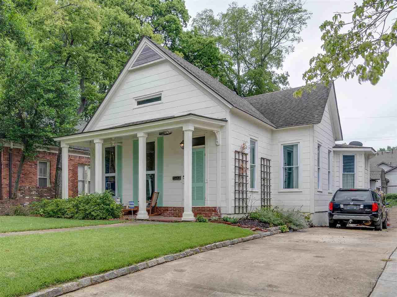 1799 Linden Ave  Memphis TN 38104 photo