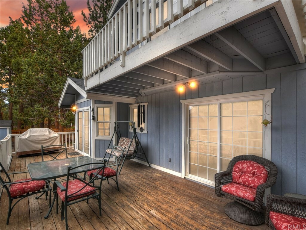 Property Photo:  737 E Mountain View Boulevard  CA 92314 