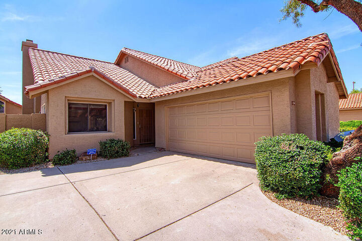 Property Photo: 13560 N 92nd Place AZ 85260