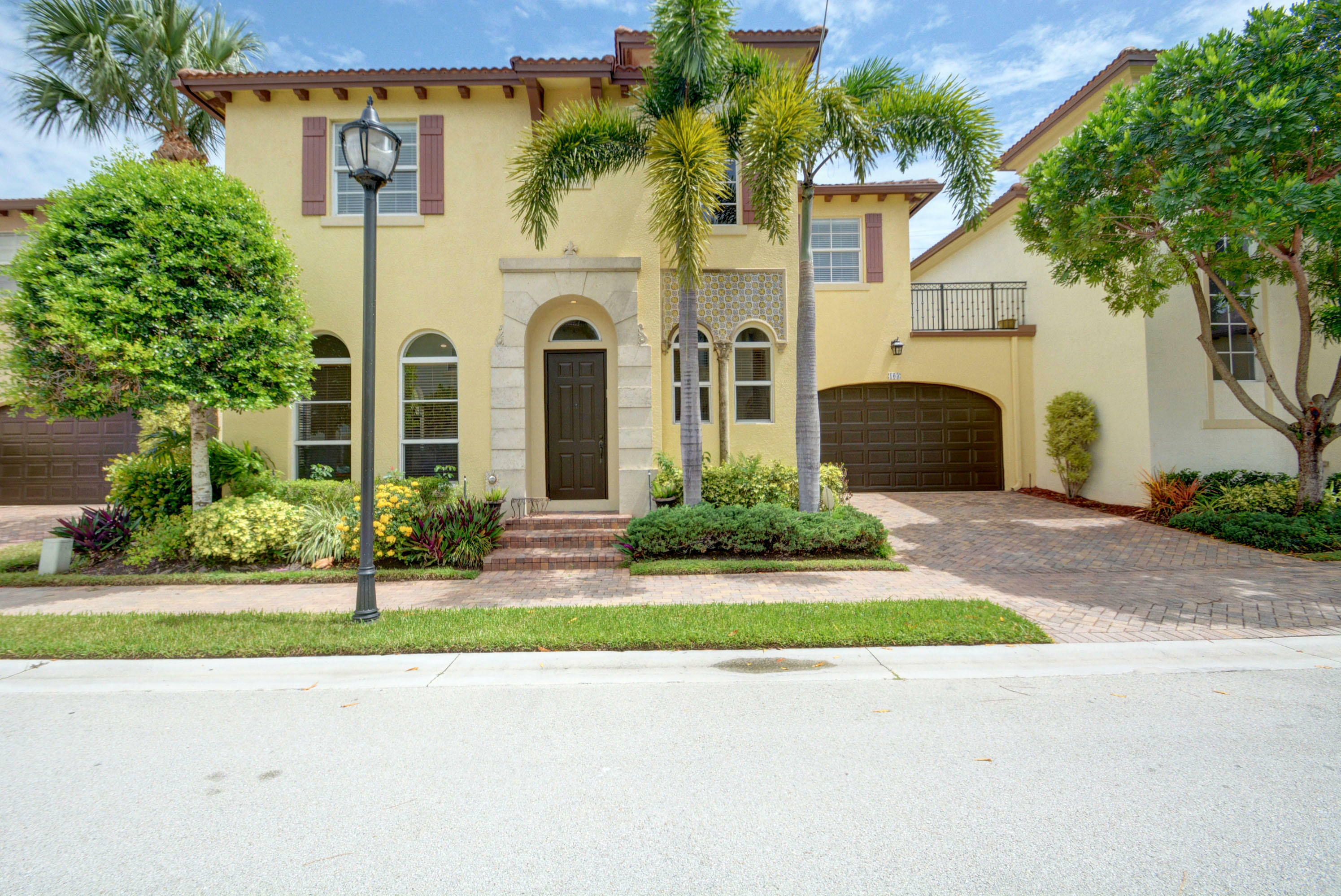 103 Via Poinciana Lane  Boca Raton FL 33487 photo