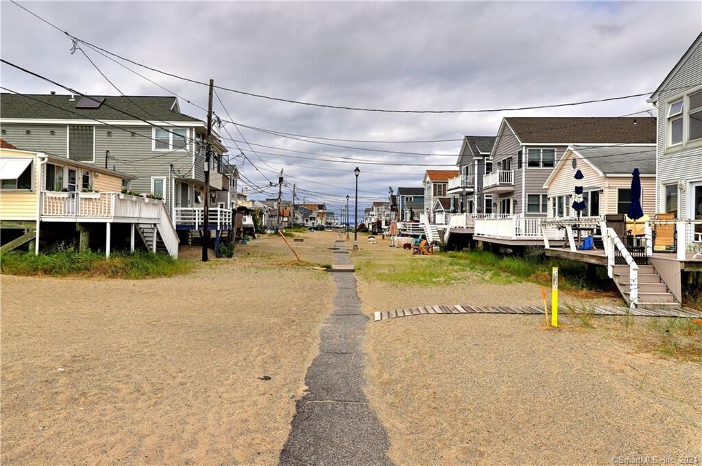 Property Photo: 4 Shoreline Drive 4 CT 06615