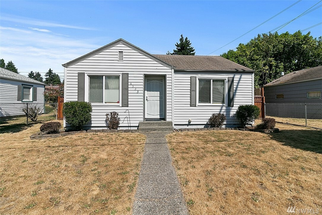 Property Photo: 8323 S I St WA 98408