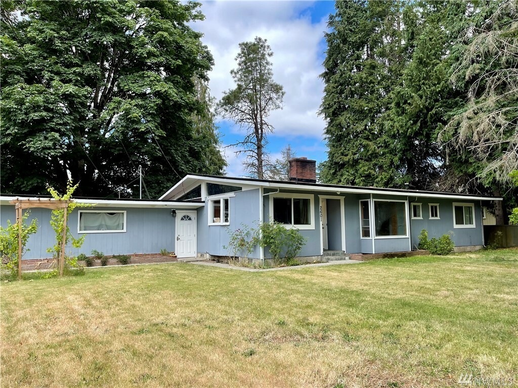 Property Photo:  2601 Eureka Ave  WA 98531 