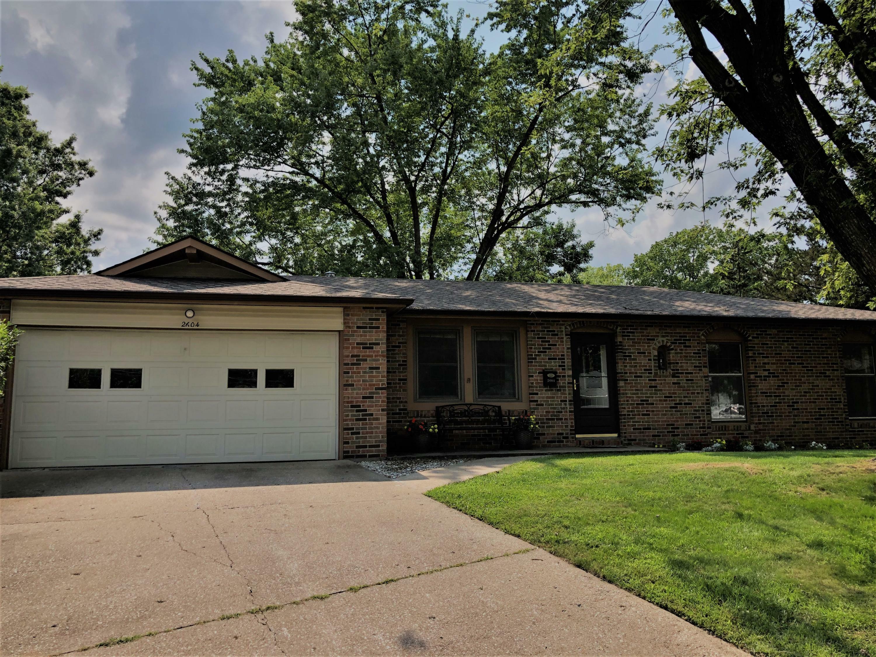 Property Photo:  2604 Violet Ct  MO 65202 