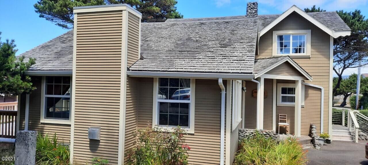 Property Photo: 2615 NW Inlet Avenue OR 97367