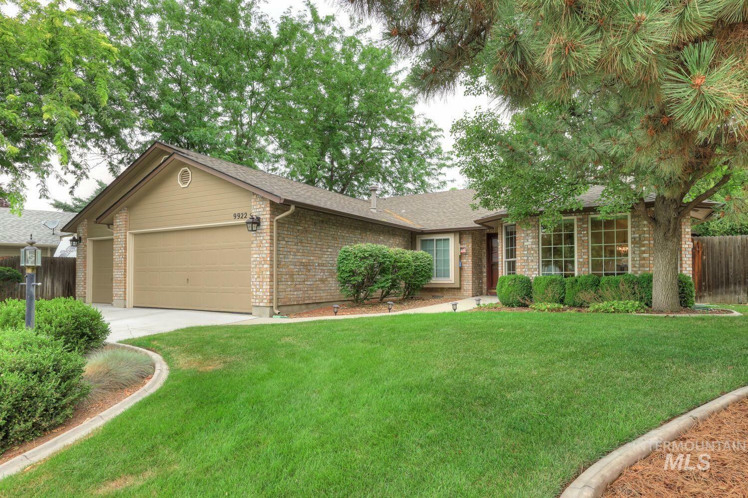 Property Photo:  9922 W Aladar Ct  ID 83704 