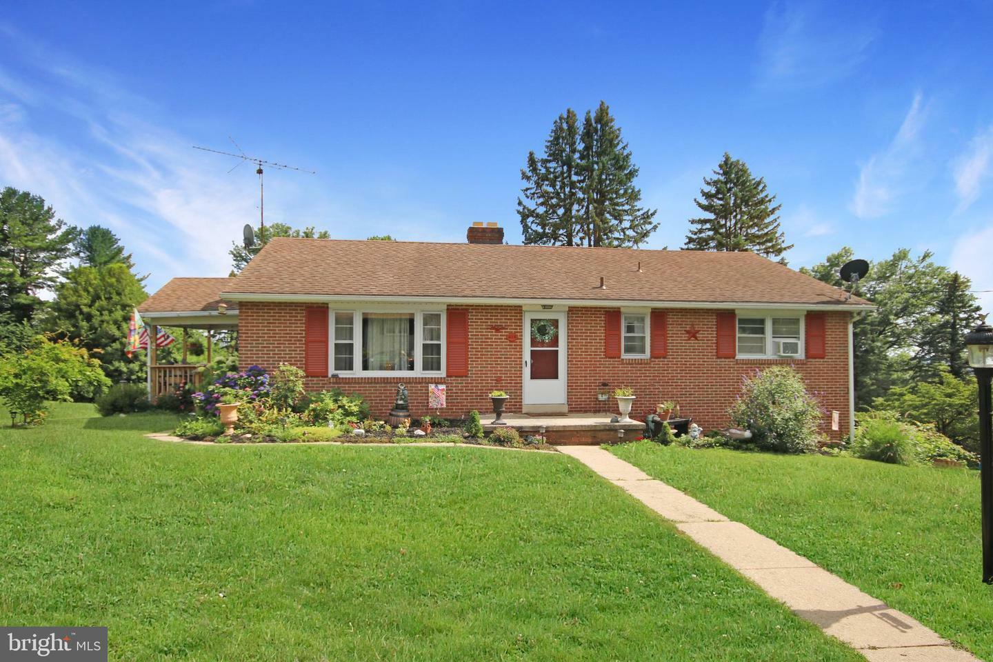 Property Photo:  616 Park Avenue  PA 17406 