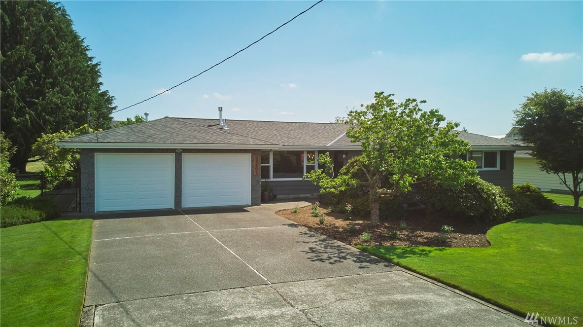 Property Photo:  24601 SE 448th St  WA 98022 