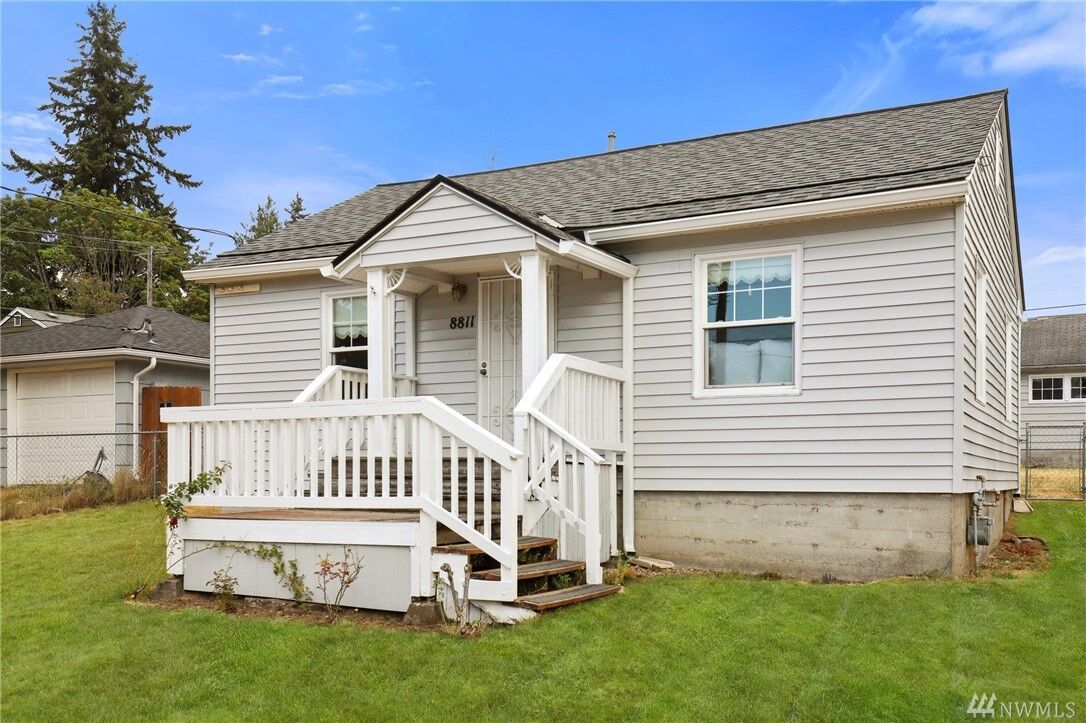 Home for sale in 8811 Yakima Ave, WA 98444