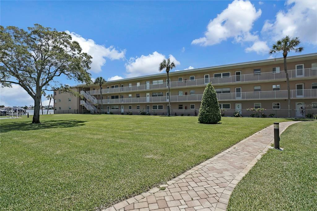 Property Photo:  6201 2nd Street E 73  FL 33706 