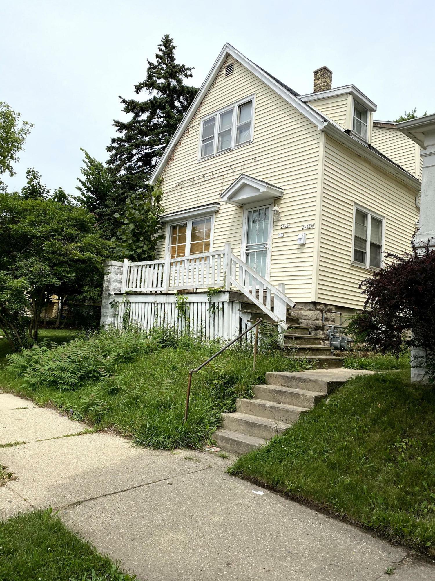 Property Photo:  2926 N 17th St  WI 53206 