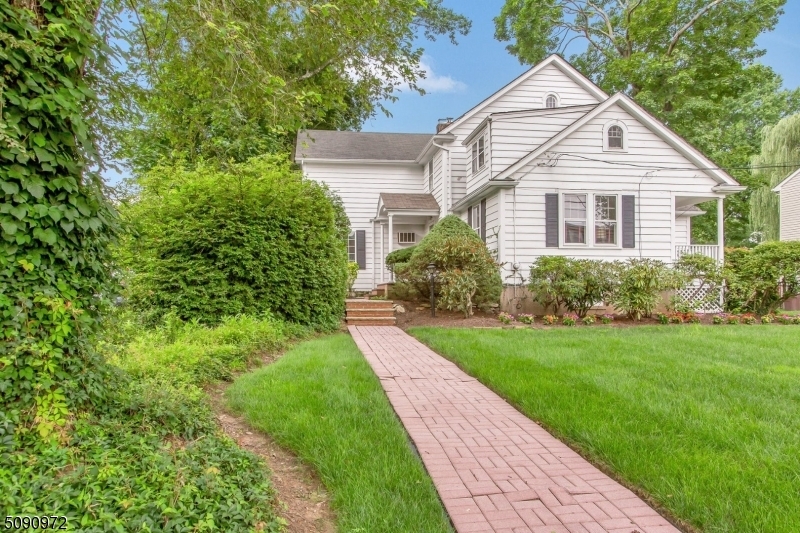 Property Photo:  675 Center St  NJ 07649 