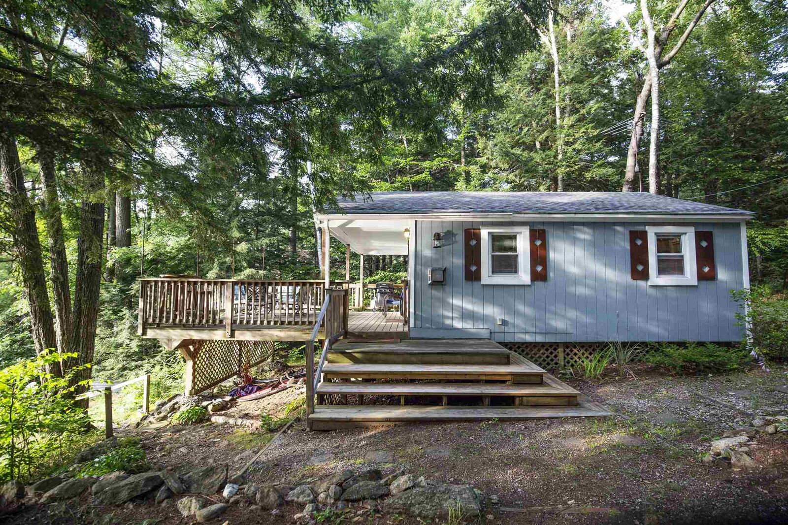 Property Photo: 207 Chestnut Pond Road NH 03234