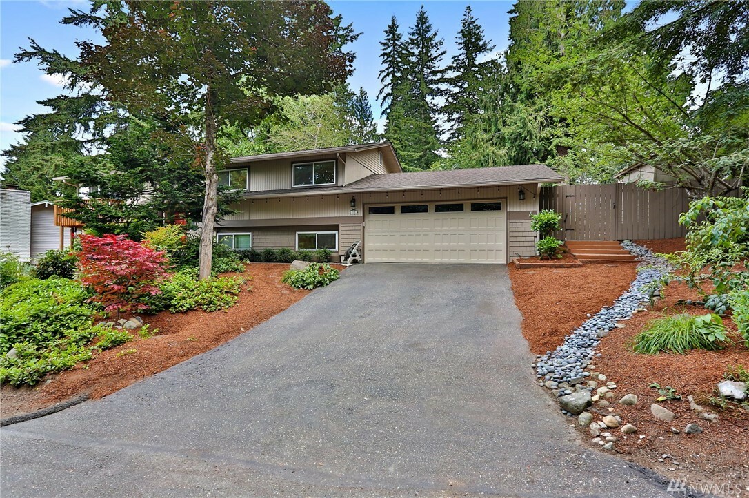 18 Mt Pilchuck Ave NW  Issaquah WA 98027 photo